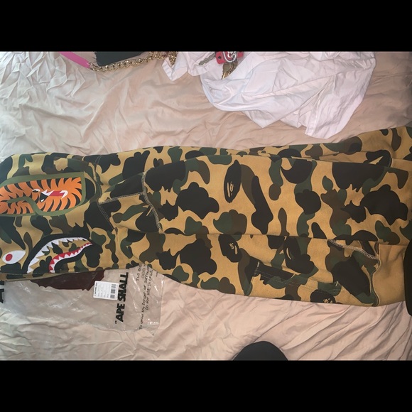 Bape hoodie - Picture 6 of 7